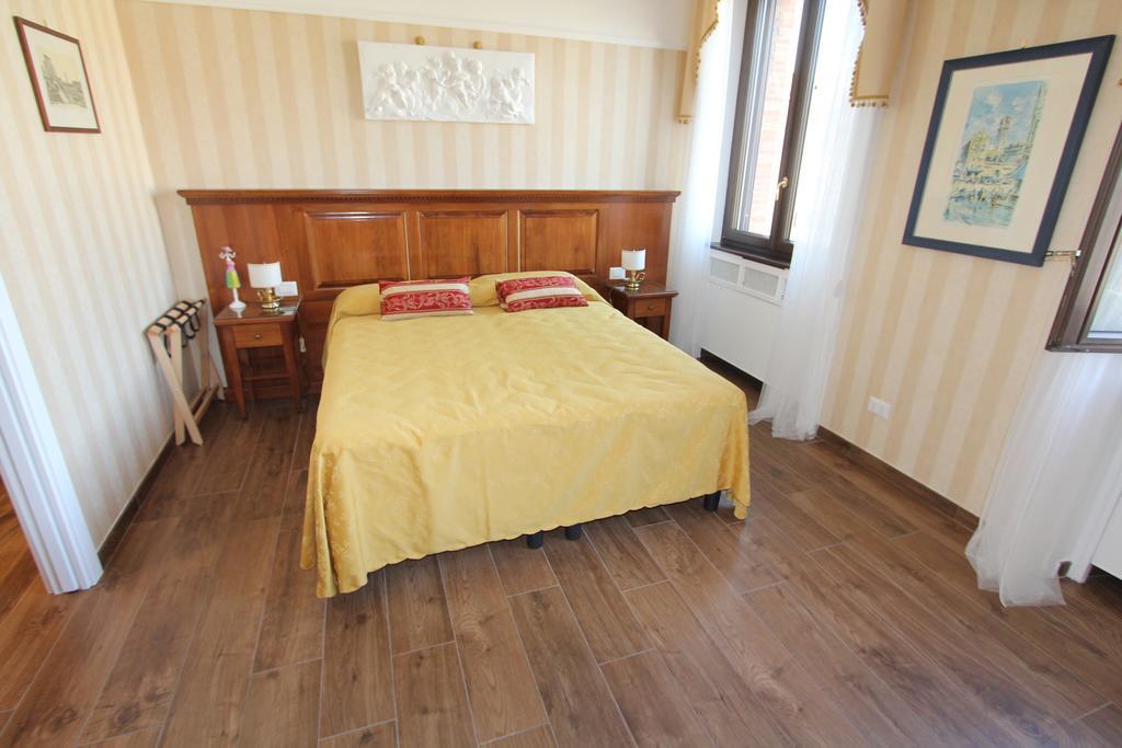 Area Sacra Relais Bed and Breakfast Roma Camera foto